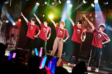 CUBERS「CUBERS 東名阪TOUR~僕と君の妄想ロマンス~」最終公演の様子。(撮影:上溝恭香)