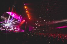 吉田山田「吉田山田10周年記念『大感謝祭』」の様子。（撮影：松本いづみ）