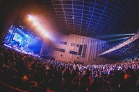 吉田山田「吉田山田10周年記念『大感謝祭』」の様子。（撮影：松本いづみ）