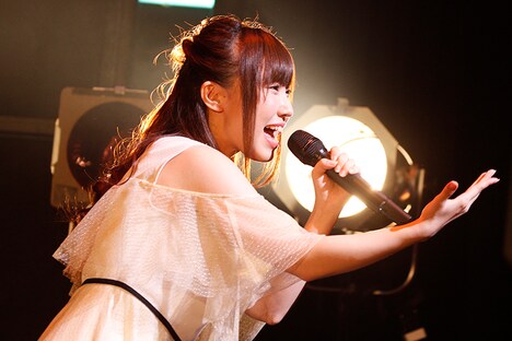 鈴木愛奈（写真提供：ランティス）