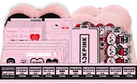 BLACKPINK×ローソンコラボ企画で販売されるグッズ。