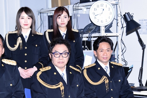 左から高山一実（乃木坂46）、コロッケ、新内眞衣（乃木坂46）、城島茂（TOKIO）。