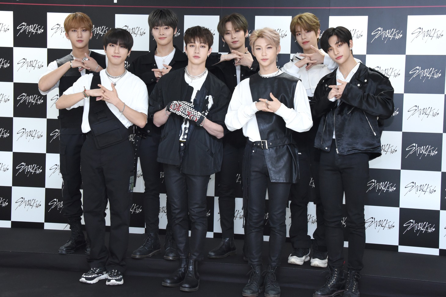 Stray Kids