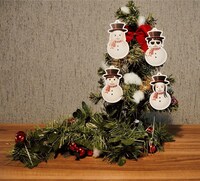 L'Arc-en-Ciel「LIVE 2018 L'ArChristmas」初回限定盤付属オーナメントイメージ。