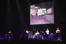 吉澤嘉代子「デビュー5周年記念 吉澤嘉代子のザ・ベストテン」の様子。（photo by Tetsuya Yamakawa）