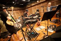 「Our Secret Spot Tour 2019『Off the Show.』」より。（撮影：三吉ツカサ）