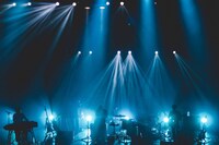 「石崎ひゅーい BANDTOUR2019『パッション』」の様子。（撮影：鈴木友莉）