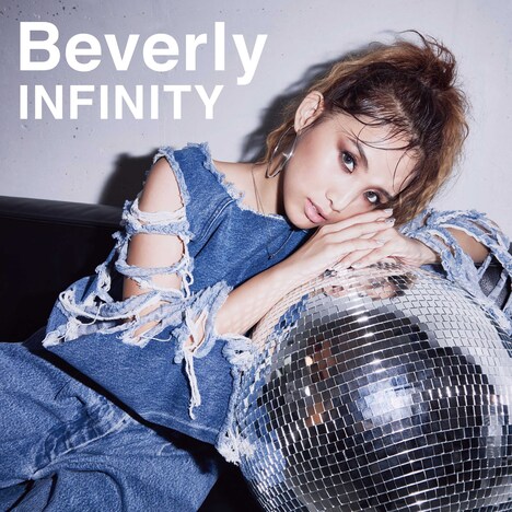Beverlyy「INFINITY」CD+DVD仕様ジャケット。