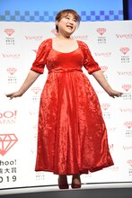 「お笑い芸人部門賞」を受賞したりんごちゃん。