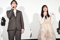 左から片寄涼太（GENERATIONS from EXILE TRIBE）、橋本環奈。