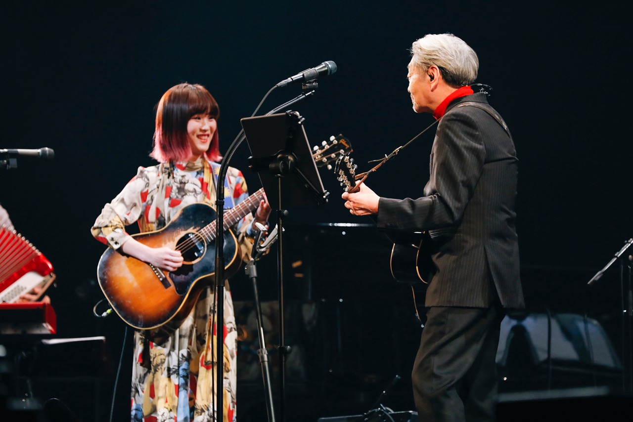「細野晴臣 音楽活動50周年記念オフィシャル・プロジェクト『Day1 細野晴臣 50周年記念特別公演』」の様子。（撮影：関口佳代）