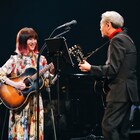 細野晴臣、Reiも駆け付けブギで踊った50周年記念公演1日目