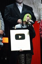 「YouTube FanFest Japan 2019」に登壇したReol。