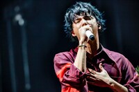 Hiro（Vo）（Photo by TAKASHI KONUMA）