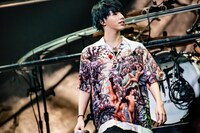 Hiro（Vo）（Photo by TAKASHI KONUMA）