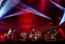 Nothing's Carved In Stone（Photo by TAKASHI KONUMA）