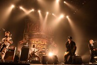 SHADOWS（Photo by Masanori Fujikawa）