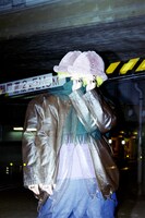 KANGOL「Faux Fur Casual」を着用したFukase。