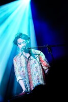 Yuto Uchino（Vo, Syn, G）（渡邉一生［SLOT PHOTOGRAPHIC］）