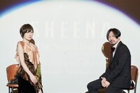 人気画像7位は「椎名林檎＆児玉裕一『轟音上映会』登壇、MV制作への思い明かす」より、椎名林檎「轟音上映会 And The Beat GOes ON ～The Sexual Healing～」の様子。