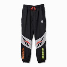 「Reebok CLASSIC×N0IR」SWAY TRACK PNT（1万3200円）。