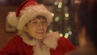 ソフトバンクCM「恋人がサンタクロース」編のワンシーン。