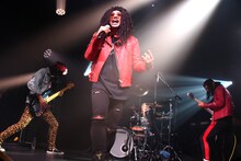 レイザーラモンRG with あるあるメタルオールスターズ