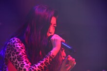 益子寺かおり（Vo / ベッド・イン）