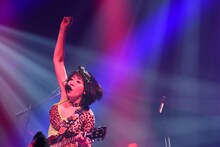 中尊寺まい（Vo, G / ベッド・イン）