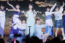 「アンジュルム ライブツアー 2019 夏秋『Next Page』～中西香菜卒業スペシャル～」の様子。（写真提供：アップフロントグループ）