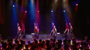 ももいろクローバーZ「レディ・メイ」ライブ映像のワンシーン。