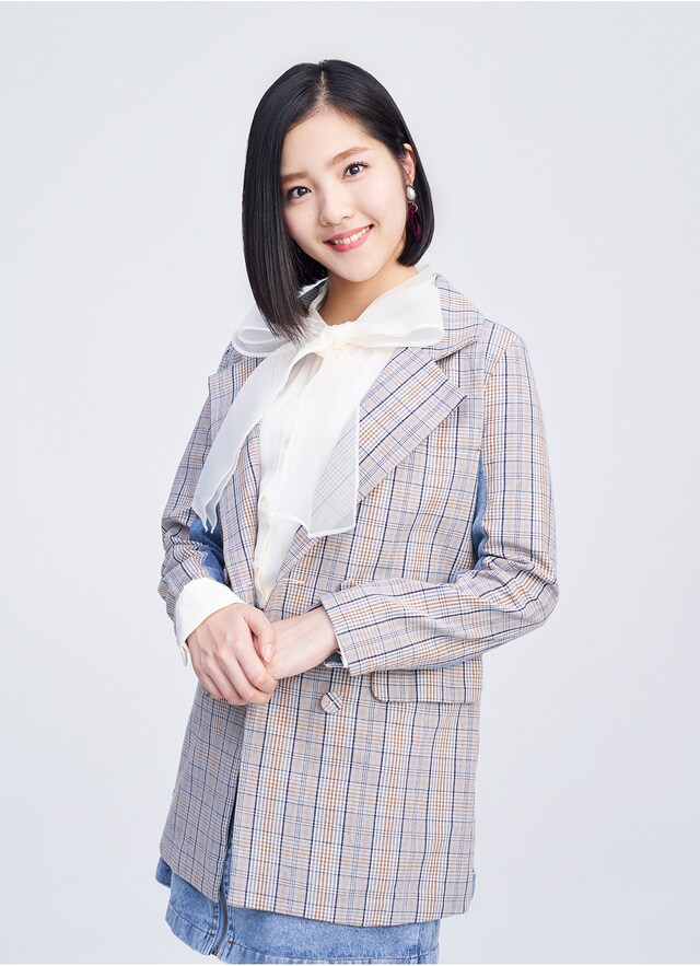 一岡伶奈（BEYOOOOONDS）