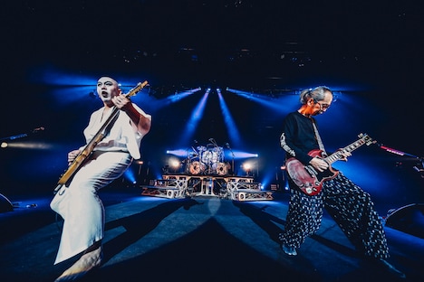 左から鈴木研一、和嶋慎治。(撮影:西槇太一)