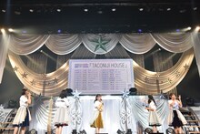 ツアー日程を発表するたこやきレインボー。