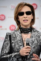 YOSHIKI