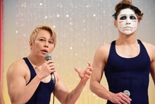 左から西川貴教、樽美酒研二。