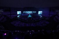 「BTS JAPAN OFFICIAL FANMEETING VOL.5 [MAGIC SHOP ]」千葉・ZOZOマリンスタジアム公演の様子。（写真提供：Big Hit Entertainment）