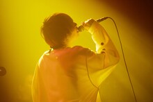 川谷絵音（Vo, G）（撮影：豊田和志）