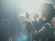 EMPiRE「I have a chance!!」ミュージックビデオのワンシーン。