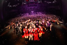 フィロソフィーのダンス「Glamorous 4 Tour」東京・新木場STUDIO COAST公演の様子。（撮影：白石達也）