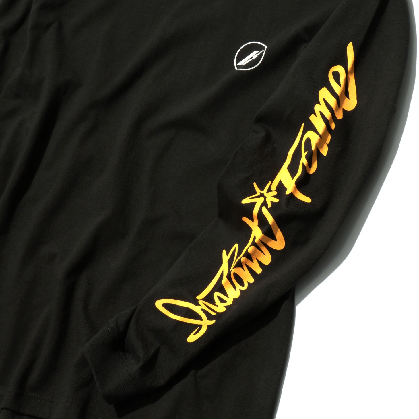 グラフィティーロゴ ロングスリーブTシャツ