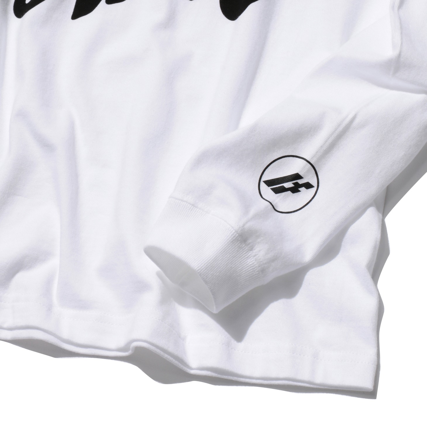 グラフィティーロゴ ロングスリーブTシャツ
