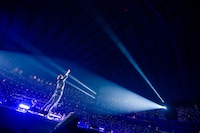 UVERworld「UVERworld LIVE 2019 at TOKYO DOME」12月19日公演の模様。（撮影：田中聖太郎）