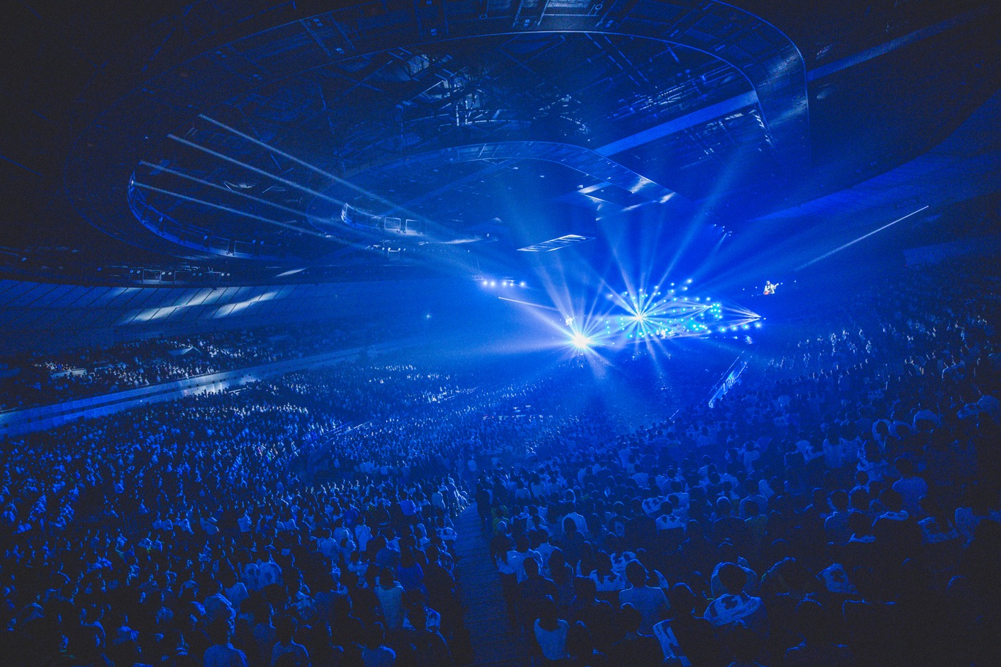 「AIMYON TOUR 2019 -SIXTH SENSE STORY-」神奈川・横浜アリーナ公演の様子。（撮影：鈴木友莉）