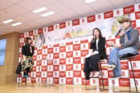 黒木渚「檸檬の棘」刊行記念イベントの様子。