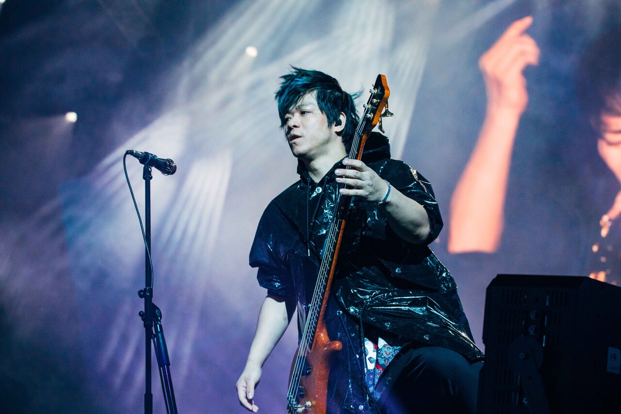 UVERworld 信人　パネル・ピックセット　週末お値下げ 信人（B）（撮影：渡邊玲奈） - UVERworld、4万5000人が熱狂した史上