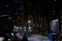 「G25 -Beautiful Harmony-」のCMを視聴するゴスペラーズ。（撮影：緒車寿一）