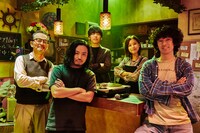 左から古舘寛治、R-指定、DJ松永、芳根京子、滝藤賢一。