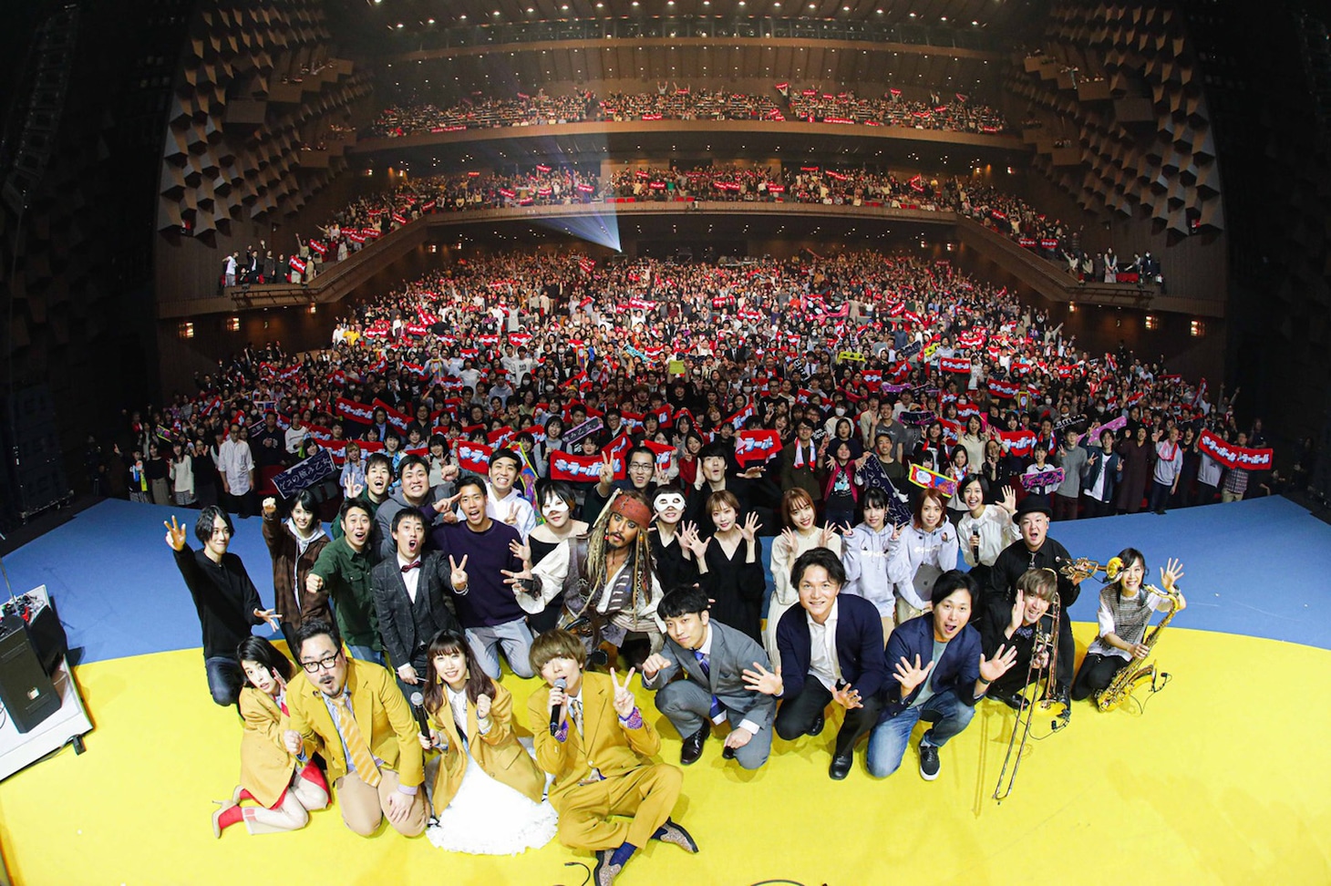 ゲスの極み乙女。「東阪ONEMAN TOUR 2019『変人大集合』」大阪・フェスティバルホール公演の模様。（撮影：渡邉一生）