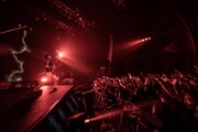 MIYAVI「"NO SLEEP TILL TOKYO" World Tour 2019 JAPAN」大阪・Zepp Osaka Bayside公演の様子。